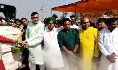 पराली बायो डी कंपोजर केमिकल छिड़कव की शुरुआत