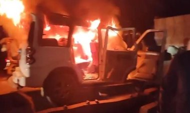 YSRCP-TDP के कार्यकर्ताओं में हुआ झड़प, चली लाठीयां और डंडे