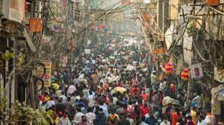 No Parking  में खड़ा किया वाहन तो पुलिस काटेगी चालान