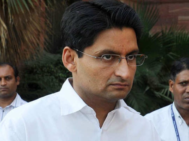 रादौर : दीपेंद्र हुड्डा ने मुख्यमंत्री पर साधा निशाना, कहा शुगर मिलों में साढ़े 5 हजार करोड़ का घाटा बताकर किसानों को खुद शुगर मिल चलाने का मुख्यमंत्री का प्रस्ताव गैर जिम्मेदाराना