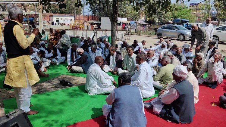 रिटायर्ड कर्मियों ने मांगे रेगुलर कर्मचारी के समान भत्ते, आर-पार की लड़ाई का ऐलान