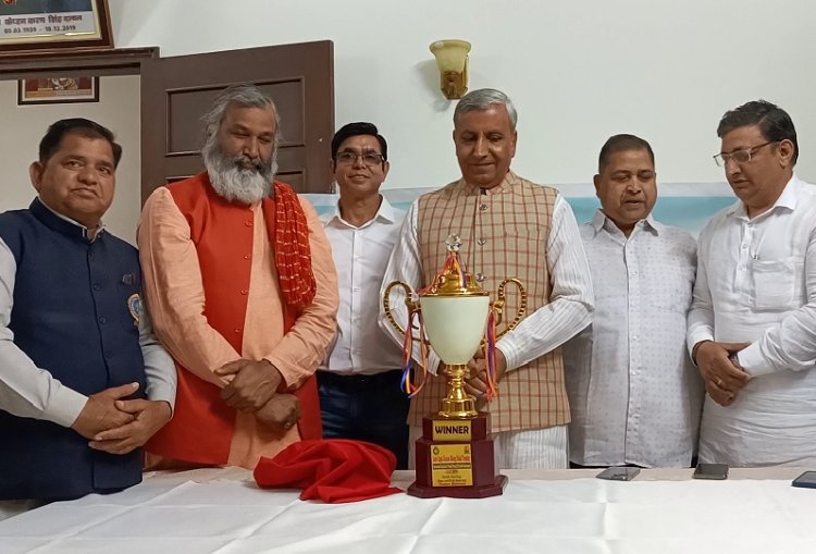 भारत और नेपाल के अंतरराष्ट्रीय खिलाड़ी करेंगे शिरकत,ट्रॉफी का होगा अनावरण 