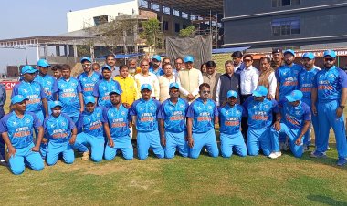  पूर्व शिक्षा मंत्री ने किया क्रिकेट टूर्नामेंट का शुभारभ