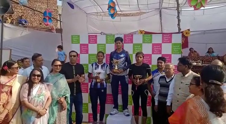 छात्राओं ने प्रतियोगिता में आए अथितिओं का जीता दिल 